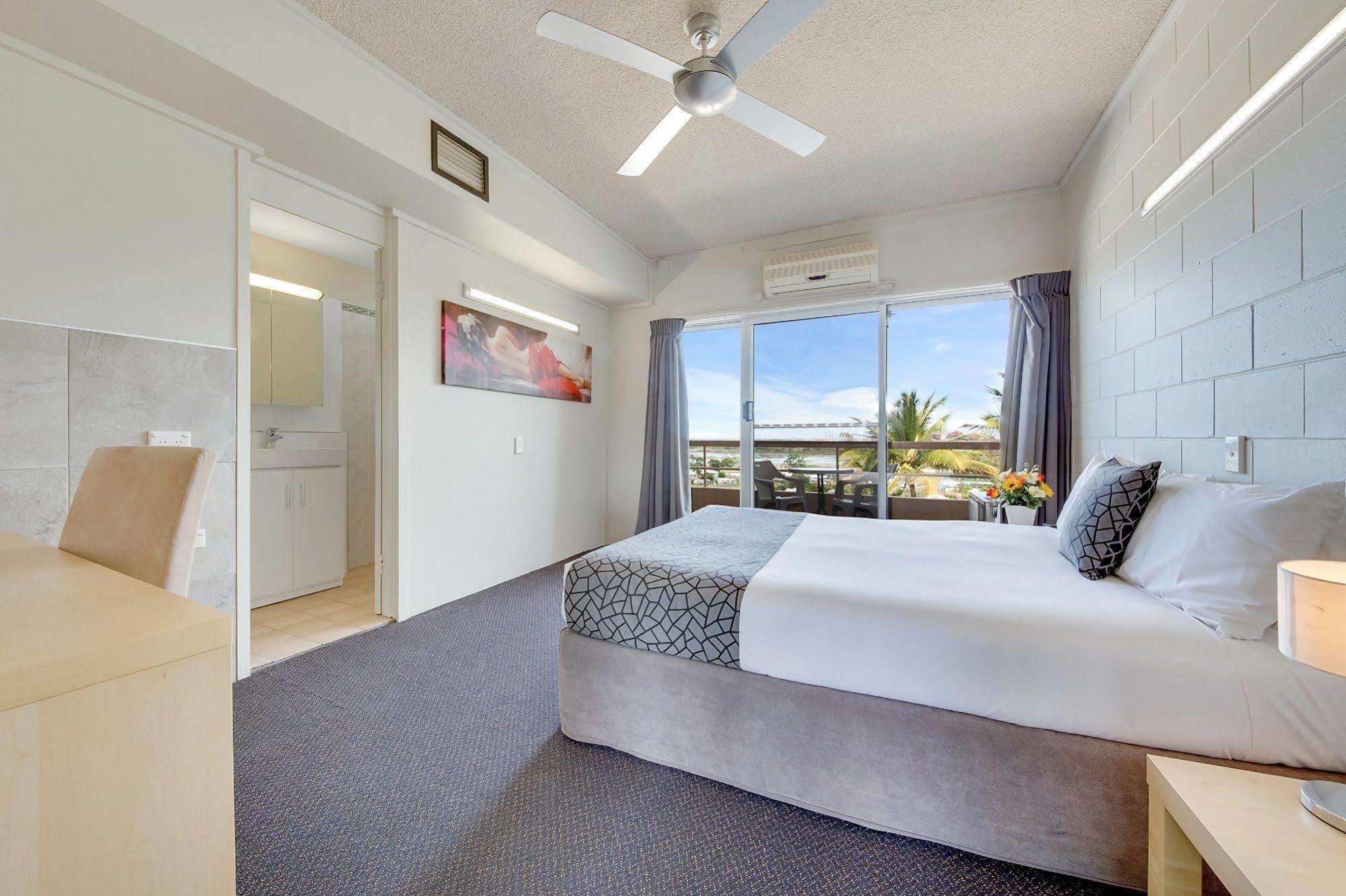 Camelot Motel Gladstone Eksteriør billede